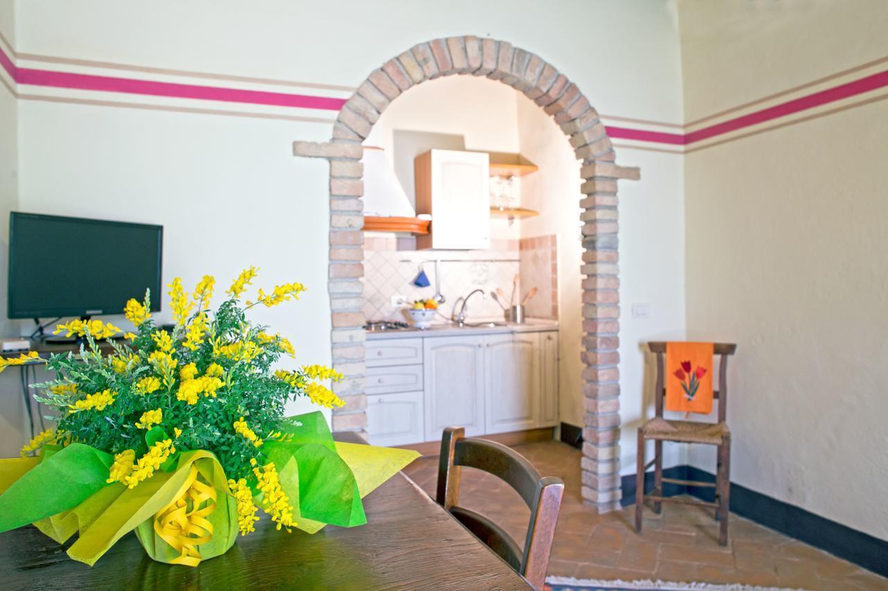 Residenza Storica Casale Pozzuolo Villa Cinigiano Стая снимка